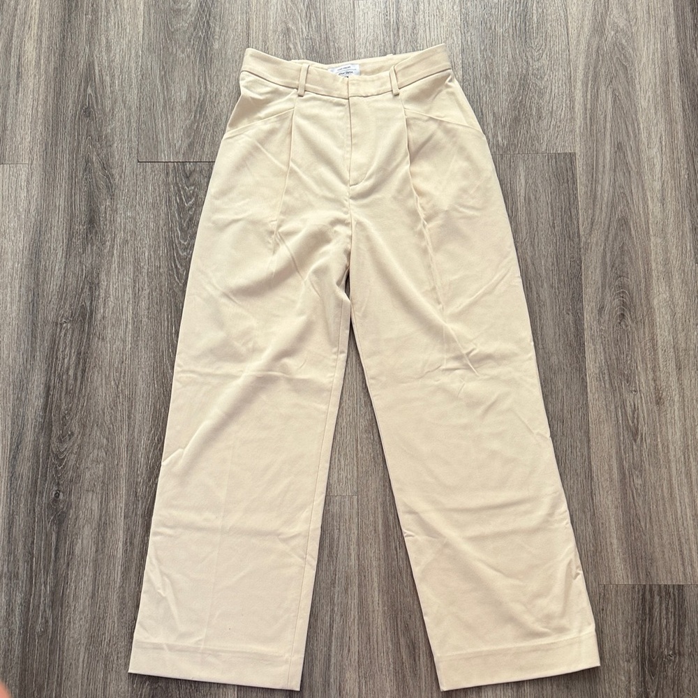 & Other Stories Cream Trousers Size 4 High rise Front Pleated Wide Leg Pants